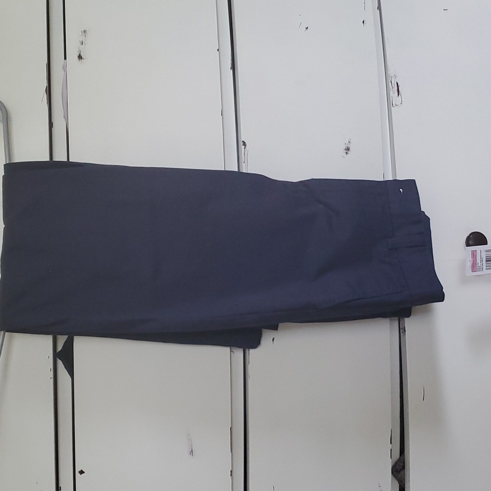 Vineyard Vine Boys Slacks. Navy. Size 10. Never worn